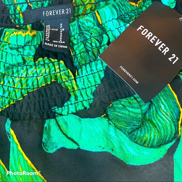 Forever21 Floral Flowy Shorts - Picture 2 of 4